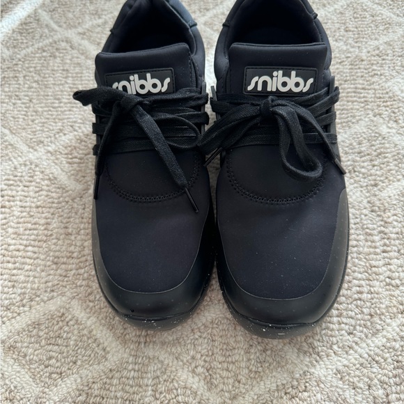 Snibbs slip resistant shoes - Picture 3 of 6